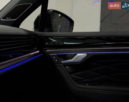 Серый Фольксваген Туарег, объемом двигателя 2.97 л и пробегом 39 тыс. км за 81500 $, фото 46 на Automoto.ua