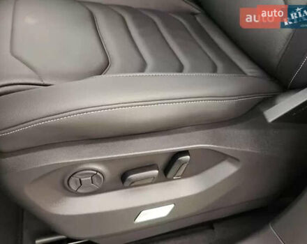 Серый Фольксваген Туарег, объемом двигателя 2.99 л и пробегом 11 тыс. км за 67500 $, фото 17 на Automoto.ua