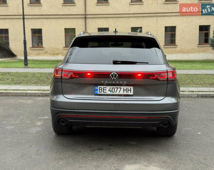 Серый Фольксваген Туарег, объемом двигателя 2.97 л и пробегом 20 тыс. км за 65000 $, фото 5 на Automoto.ua