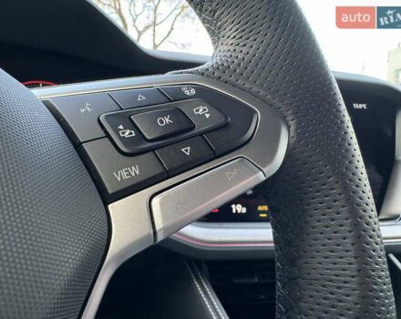 Серый Фольксваген Туарег, объемом двигателя 3 л и пробегом 13 тыс. км за 90000 $, фото 8 на Automoto.ua