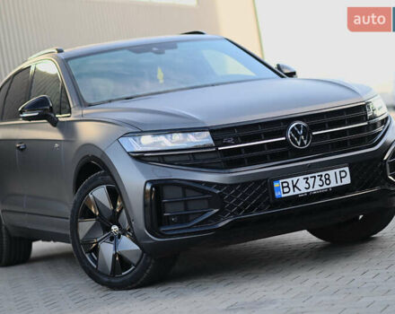 Серый Фольксваген Туарег, объемом двигателя 2.97 л и пробегом 32 тыс. км за 81000 $, фото 12 на Automoto.ua