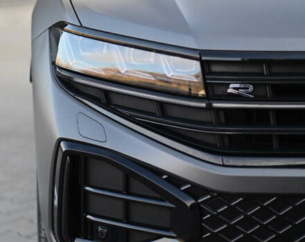 Серый Фольксваген Туарег, объемом двигателя 2.97 л и пробегом 32 тыс. км за 81000 $, фото 6 на Automoto.ua