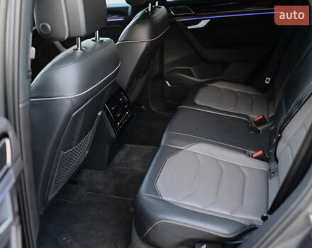 Серый Фольксваген Туарег, объемом двигателя 2.97 л и пробегом 32 тыс. км за 81000 $, фото 39 на Automoto.ua