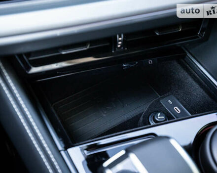 Серый Фольксваген Туарег, объемом двигателя 2.97 л и пробегом 29 тыс. км за 81450 $, фото 60 на Automoto.ua