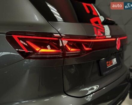 Серый Фольксваген Туарег, объемом двигателя 2.97 л и пробегом 39 тыс. км за 81500 $, фото 26 на Automoto.ua