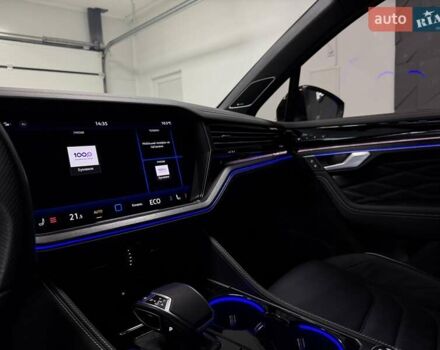 Серый Фольксваген Туарег, объемом двигателя 2.97 л и пробегом 39 тыс. км за 81500 $, фото 35 на Automoto.ua