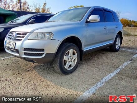 Серый Фольксваген Туарег, объемом двигателя 3.2 л и пробегом 0 тыс. км за 7500 $, фото 1 на Automoto.ua