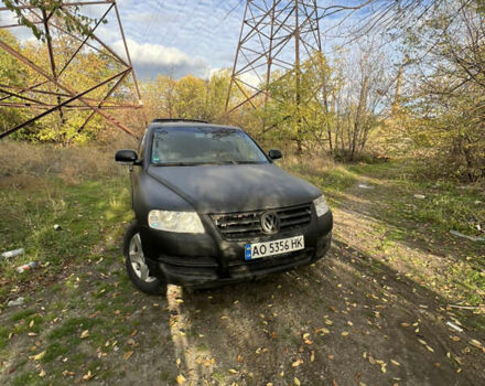 Серый Фольксваген Туарег, объемом двигателя 2.5 л и пробегом 313 тыс. км за 6000 $, фото 1 на Automoto.ua