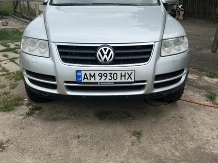 Фольксваген Туарег 2004 в Коростене на Automoto.ua Серый Фольксваген Туарег, объемом двигателя 3 л и пробегом 400 тыс. км за 9000 $, фото 1 на Automoto.ua