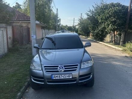 Фольксваген Туарег 2004 в Сумах на Automoto.ua Серый Фольксваген Туарег, объемом двигателя 2.5 л и пробегом 445 тыс. км за 5100 $, фото 1 на Automoto.ua
