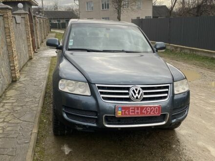 Фольксваген Туарег 2005 в Калуше на Automoto.ua Серый Фольксваген Туарег, объемом двигателя 5 л и пробегом 302 тыс. км за 4900 $, фото 1 на Automoto.ua