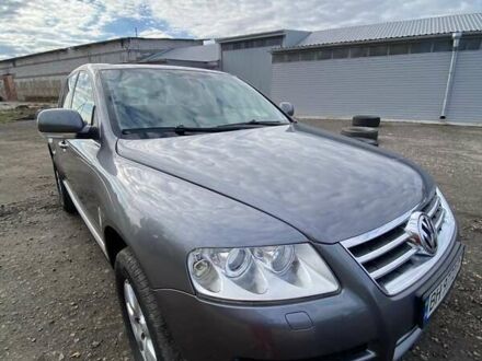 Фольксваген Туарег 2005 в Николаеве на Automoto.ua Серый Фольксваген Туарег, объемом двигателя 2.97 л и пробегом 490 тыс. км за 10350 $, фото 1 на Automoto.ua