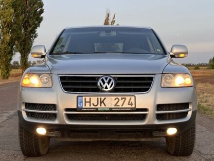 Фольксваген Туарег 2005 в Кривом Роге на Automoto.ua Серый Фольксваген Туарег, объемом двигателя 2.5 л и пробегом 320 тыс. км за 4400 $, фото 1 на Automoto.ua