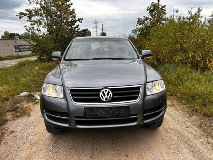 Сірий Фольксваген Туарег, об'ємом двигуна 2.5 л та пробігом 250 тис. км за 4740 $, фото 1 на Automoto.ua