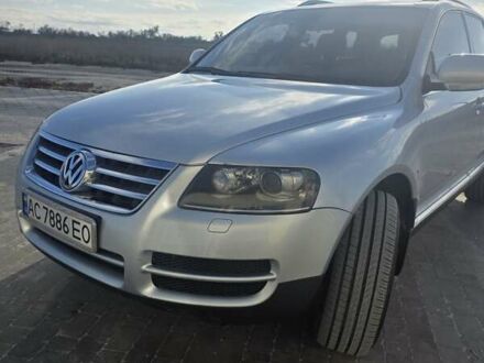 Фольксваген Туарег 2006 в Вилково на Automoto.ua Серый Фольксваген Туарег, объемом двигателя 2.46 л и пробегом 289 тыс. км за 9500 $, фото 1 на Automoto.ua