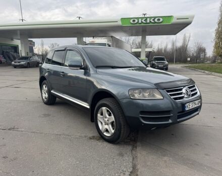 Сірий Фольксваген Туарег, об'ємом двигуна 2.5 л та пробігом 350 тис. км за 4500 $, фото 1 на Automoto.ua