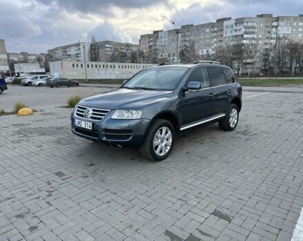 Сірий Фольксваген Туарег, об'ємом двигуна 3 л та пробігом 300 тис. км за 6200 $, фото 1 на Automoto.ua