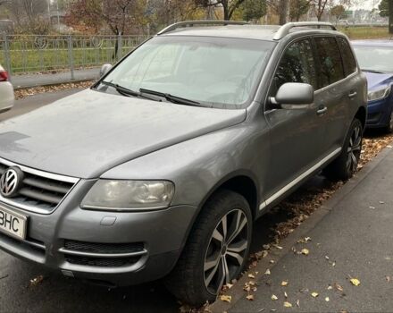 Серый Фольксваген Туарег, объемом двигателя 3 л и пробегом 315 тыс. км за 4433 $, фото 1 на Automoto.ua