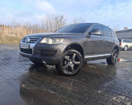 Сірий Фольксваген Туарег, об'ємом двигуна 3 л та пробігом 323 тис. км за 12700 $, фото 1 на Automoto.ua