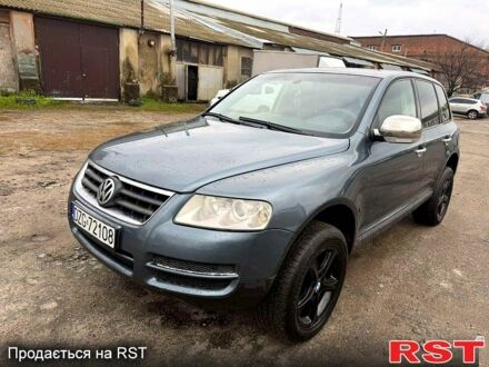 Сірий Фольксваген Туарег, об'ємом двигуна 2.5 л та пробігом 248 тис. км за 4300 $, фото 1 на Automoto.ua