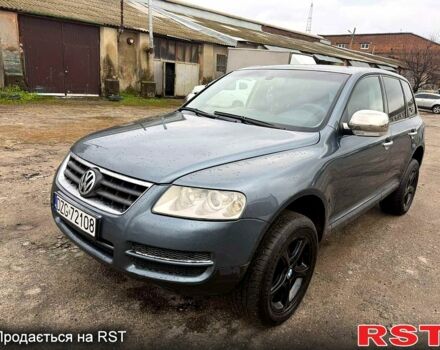 Серый Фольксваген Туарег, объемом двигателя 2.5 л и пробегом 248 тыс. км за 4300 $, фото 1 на Automoto.ua