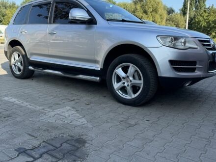 Фольксваген Туарег 2007 в Киеве на Automoto.ua Серый Фольксваген Туарег, объемом двигателя 3 л и пробегом 339 тыс. км за 11000 $, фото 1 на Automoto.ua