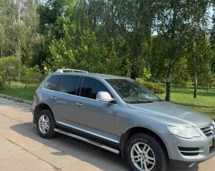 Сірий Фольксваген Туарег, об'ємом двигуна 2.5 л та пробігом 359 тис. км за 10000 $, фото 1 на Automoto.ua