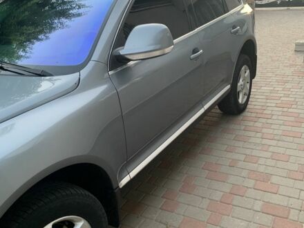 Фольксваген Туарег 2007 у Полтаві на Automoto.ua Сірий Фольксваген Туарег, об'ємом двигуна 3 л та пробігом 200 тис. км за 15000 $, фото 1 на Automoto.ua
