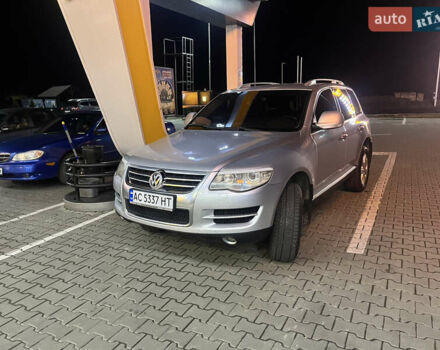 Сірий Фольксваген Туарег, об'ємом двигуна 3.6 л та пробігом 247 тис. км за 10950 $, фото 1 на Automoto.ua