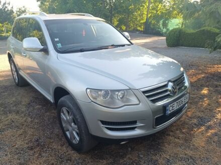 Сірий Фольксваген Туарег, об'ємом двигуна 2.5 л та пробігом 3 тис. км за 10000 $, фото 1 на Automoto.ua