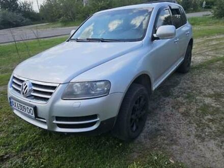 Сірий Фольксваген Туарег, об'ємом двигуна 3.6 л та пробігом 217 тис. км за 10000 $, фото 1 на Automoto.ua