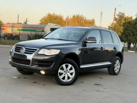 Фольксваген Туарег 2008 в Павлограде на Automoto.ua Серый Фольксваген Туарег, объемом двигателя 3 л и пробегом 342 тыс. км за 6800 $, фото 1 на Automoto.ua