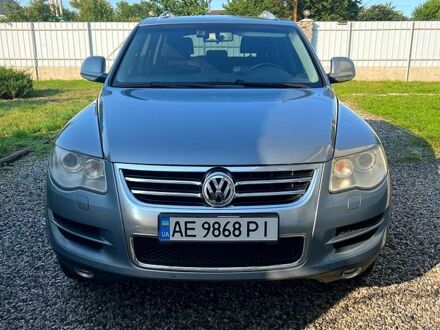 Фольксваген Туарег 2008 у Полтаві на Automoto.ua Сірий Фольксваген Туарег, об'ємом двигуна 3 л та пробігом 240 тис. км за 12500 $, фото 1 на Automoto.ua