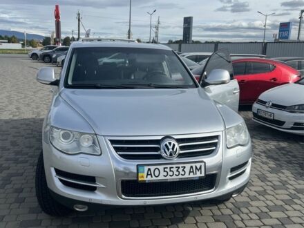 Серый Фольксваген Туарег, объемом двигателя 0 л и пробегом 180 тыс. км за 15800 $, фото 1 на Automoto.ua