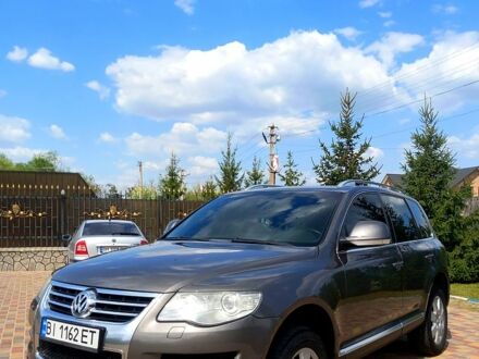 Фольксваген Туарег 2008 в Котельве на Automoto.ua Серый Фольксваген Туарег, объемом двигателя 3 л и пробегом 264 тыс. км за 11500 $, фото 1 на Automoto.ua
