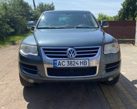 Сірий Фольксваген Туарег, об'ємом двигуна 2.5 л та пробігом 260 тис. км за 10250 $, фото 1 на Automoto.ua
