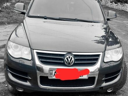 Фольксваген Туарег 2009 в Фастове на Automoto.ua Серый Фольксваген Туарег, объемом двигателя 30 л и пробегом 295 тыс. км за 13000 $, фото 1 на Automoto.ua