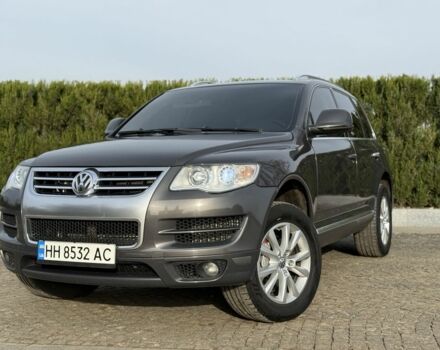 Сірий Фольксваген Туарег, об'ємом двигуна 3 л та пробігом 157 тис. км за 11500 $, фото 1 на Automoto.ua
