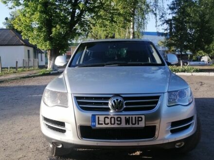 Фольксваген Туарег 2009 в Житомире на Automoto.ua Серый Фольксваген Туарег, объемом двигателя 0 л и пробегом 230 тыс. км за 6500 $, фото 1 на Automoto.ua