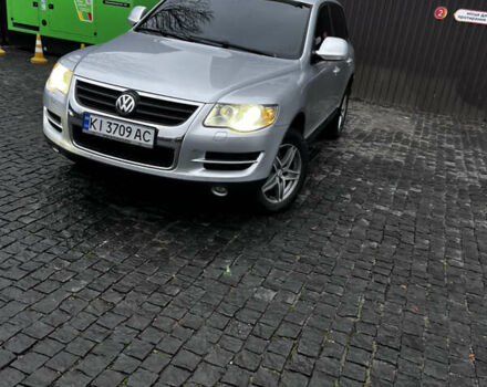 Сірий Фольксваген Туарег, об'ємом двигуна 3 л та пробігом 288 тис. км за 10700 $, фото 1 на Automoto.ua