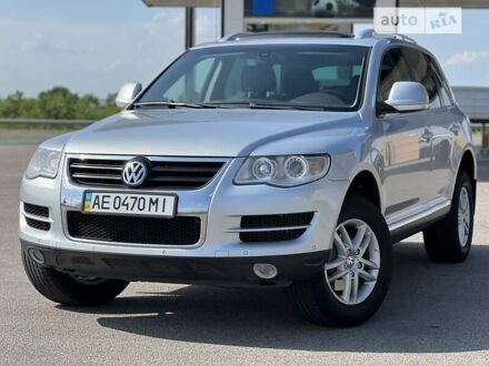 Фольксваген Туарег 2009 у Дніпро (Дніпропетровську) на Automoto.ua Сірий Фольксваген Туарег, об'ємом двигуна 3 л та пробігом 374 тис. км за 13200 $, фото 1 на Automoto.ua