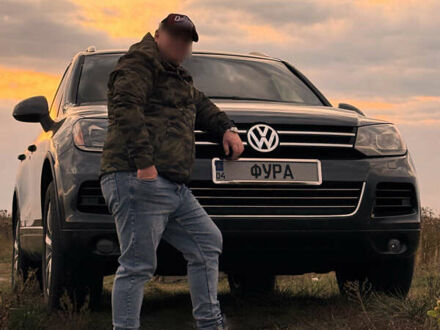 Сірий Фольксваген Туарег, об'ємом двигуна 3.6 л та пробігом 237 тис. км за 12500 $, фото 1 на Automoto.ua