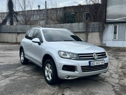 Сірий Фольксваген Туарег, об'ємом двигуна 3 л та пробігом 290 тис. км за 17999 $, фото 1 на Automoto.ua