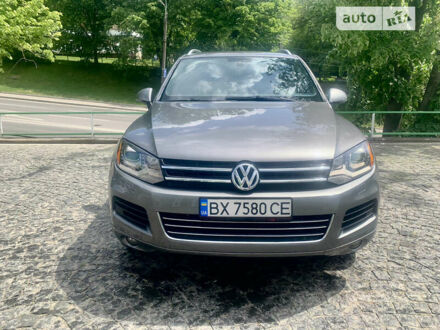 Фольксваген Туарег 2011 в Хмельницком на Automoto.ua Серый Фольксваген Туарег, объемом двигателя 3 л и пробегом 340 тыс. км за 19700 $, фото 1 на Automoto.ua