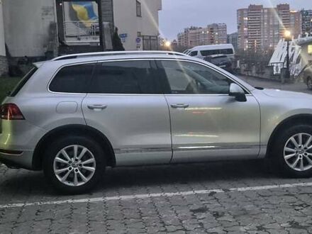 Фольксваген Туарег 2012 у Києві на Automoto.ua Сірий Фольксваген Туарег, об'ємом двигуна 3.6 л та пробігом 248 тис. км за 19000 $, фото 1 на Automoto.ua