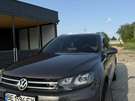 Серый Фольксваген Туарег, объемом двигателя 2.97 л и пробегом 174 тыс. км за 19000 $, фото 1 на Automoto.ua