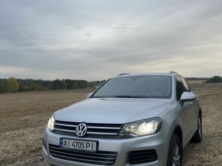 Фольксваген Туарег 2012 у Фастове на Automoto.ua Сірий Фольксваген Туарег, об'ємом двигуна 3 л та пробігом 298 тис. км за 18500 $, фото 1 на Automoto.ua