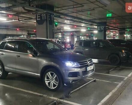 Сірий Фольксваген Туарег, об'ємом двигуна 2.97 л та пробігом 202 тис. км за 21500 $, фото 1 на Automoto.ua