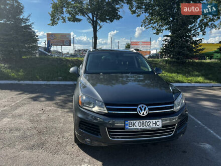 Сірий Фольксваген Туарег, об'ємом двигуна 3 л та пробігом 290 тис. км за 16300 $, фото 1 на Automoto.ua