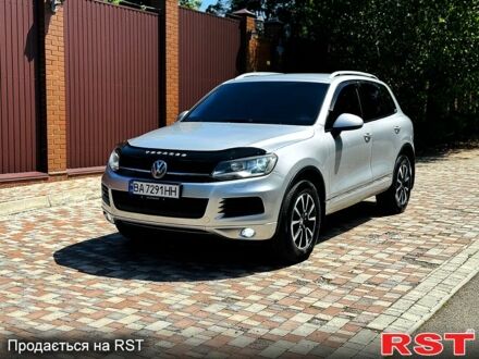 Фольксваген Туарег 2012 у Кропивницькому (Кіровограді) на Automoto.ua Сірий Фольксваген Туарег, об'ємом двигуна 3 л та пробігом 240 тис. км за 18500 $, фото 1 на Automoto.ua